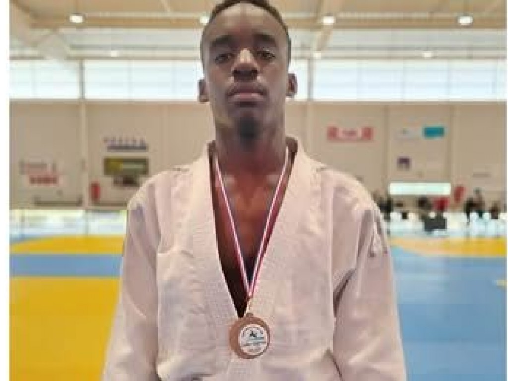 Image de l'actu 'Un arbitre départemental au Blois Judo'